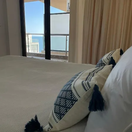 Stunning Seaview Apartment